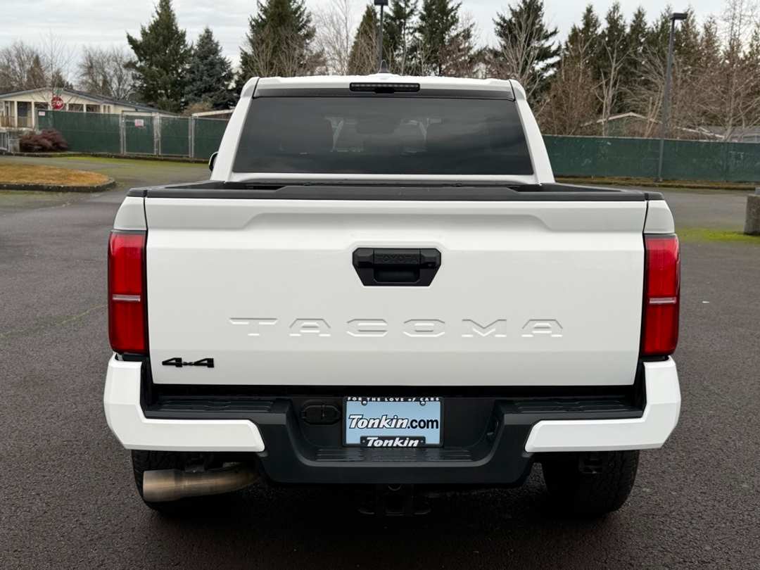 2024 Toyota Tacoma TRD OffRoad - Image 6