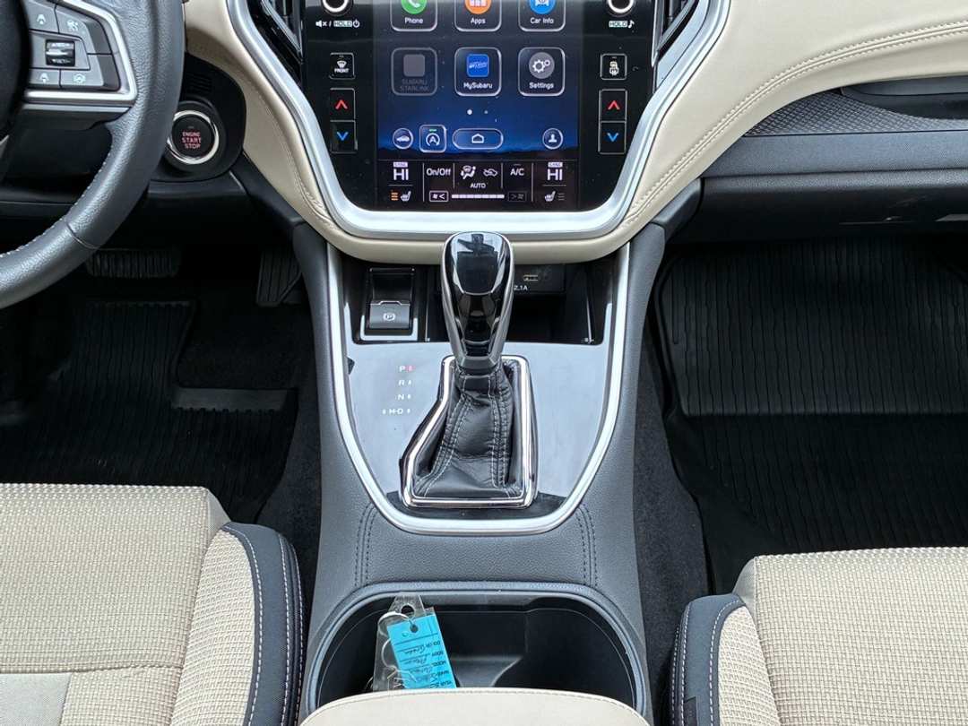 2021 Subaru Outback Premium - Image 15