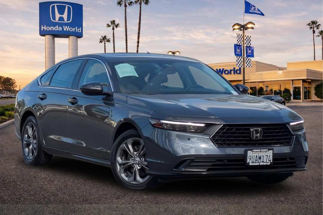 2025 Honda Accord EXL - Image 2