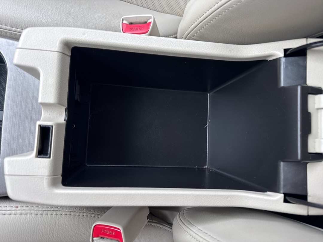 2014 Subaru Outback 3.6R - Image 24