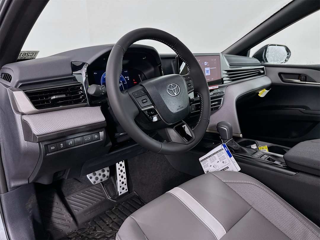 2026 Toyota Camry XSE - Image 9