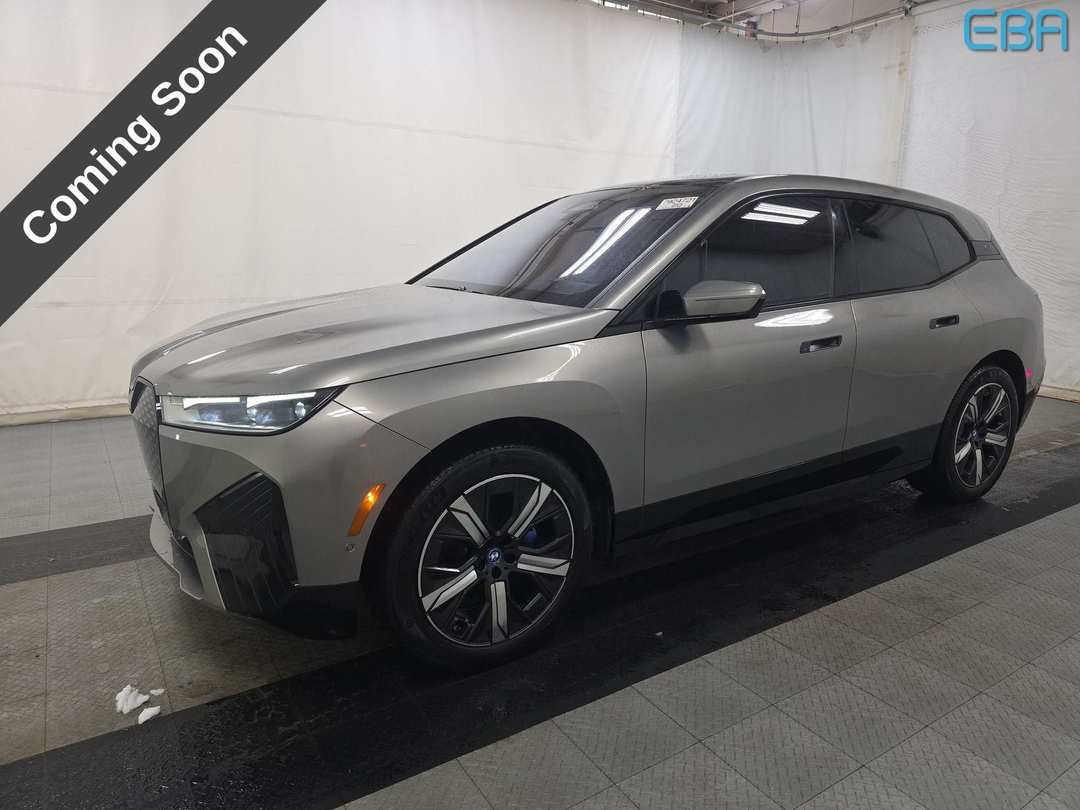 2023 BMW Ix xDrive50 - Image 3