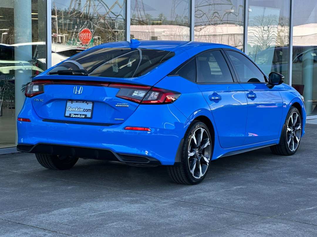 2025 Honda Civic Sport Touring - Image 3