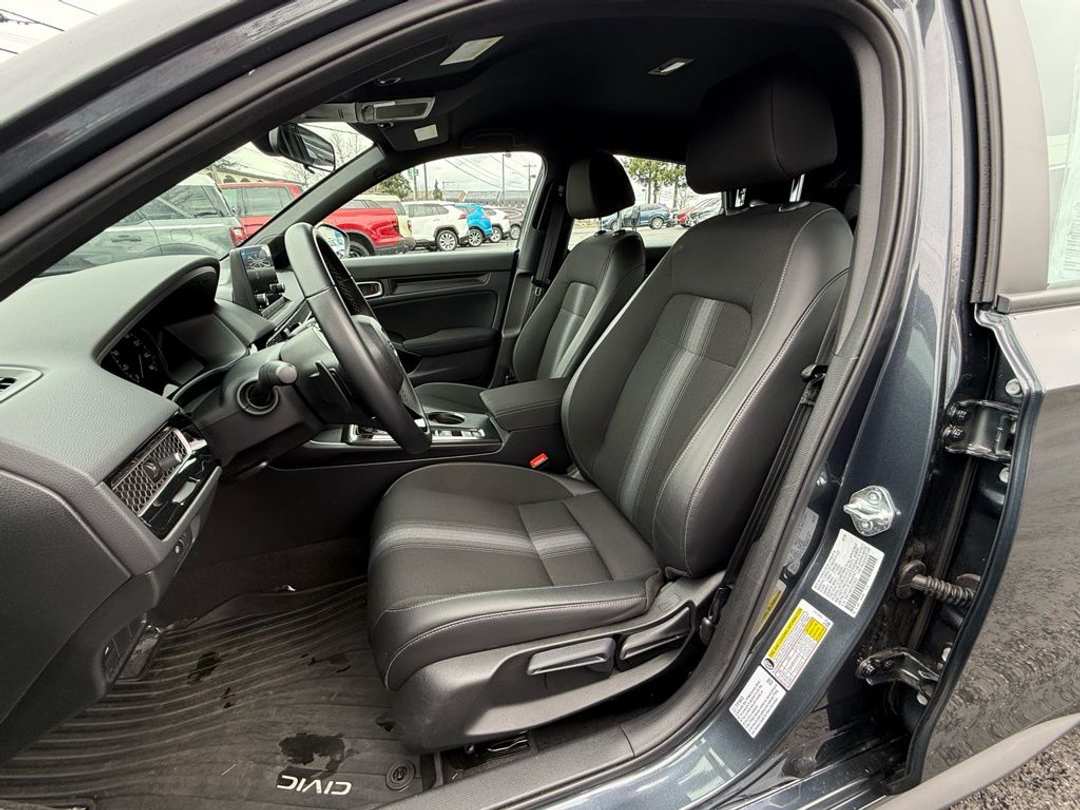 2025 Honda Civic Sport - Image 15