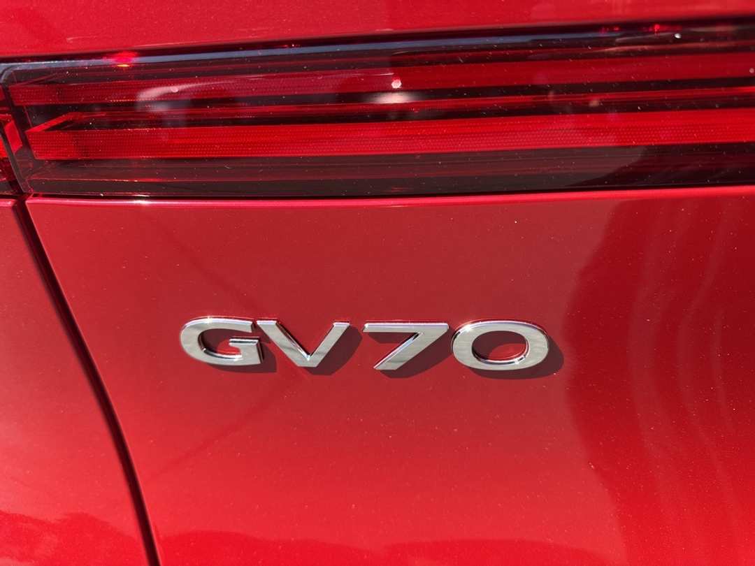 2026 Genesis Gv70 2.5T Sport Prestige - Image 10