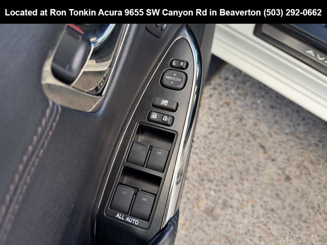 2014 Toyota Avalon Limited - Image 13