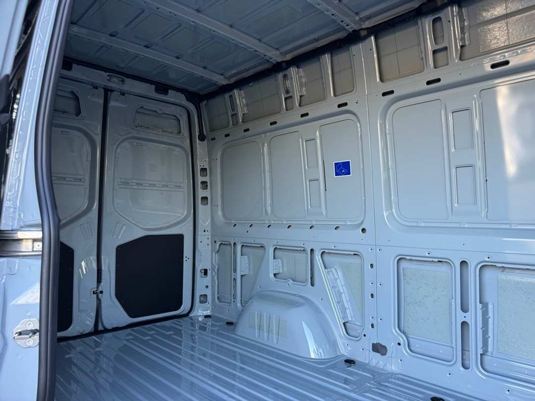 2025 Mercedes-Benz Sprinter 2500 Cargo 144 WB - Image 12