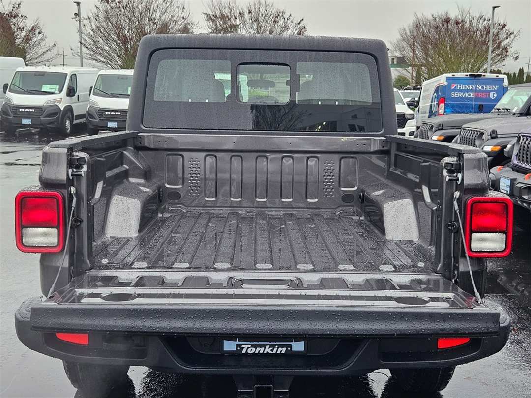 2026 Jeep Gladiator Sport - Image 28