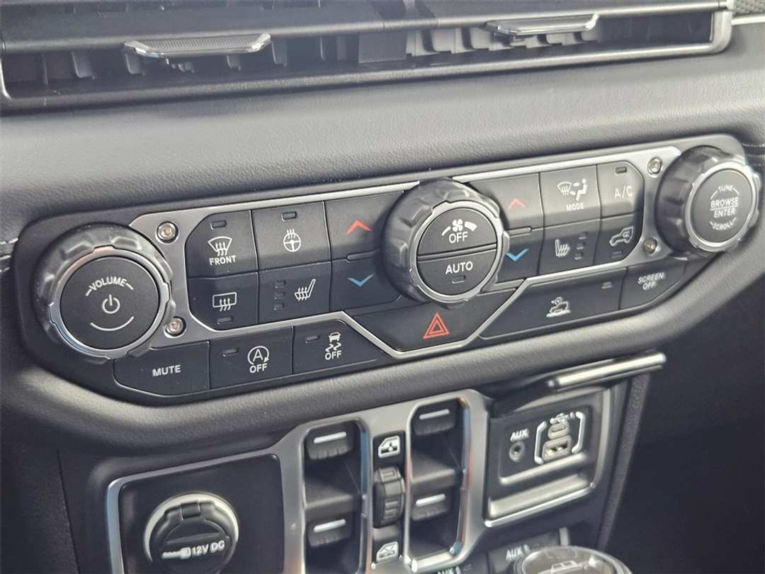 2026 Jeep Gladiator Rubicon - Image 23