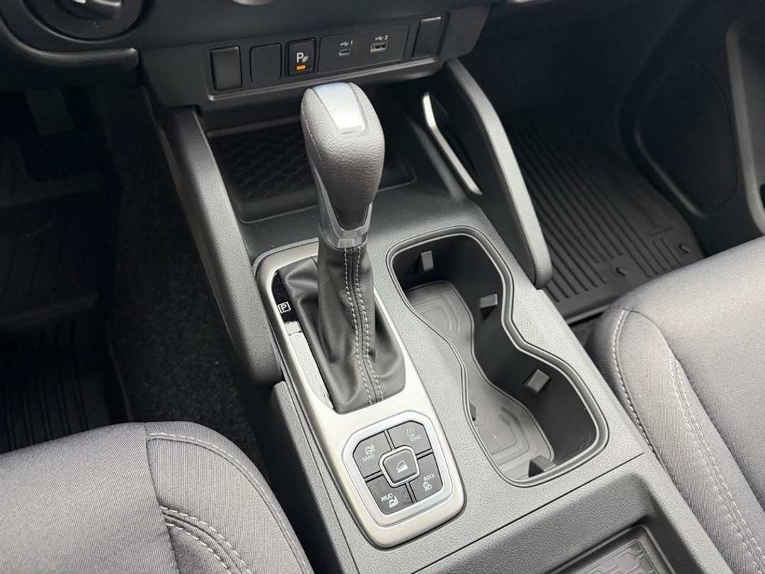 2026 Nissan Frontier SV - Image 23