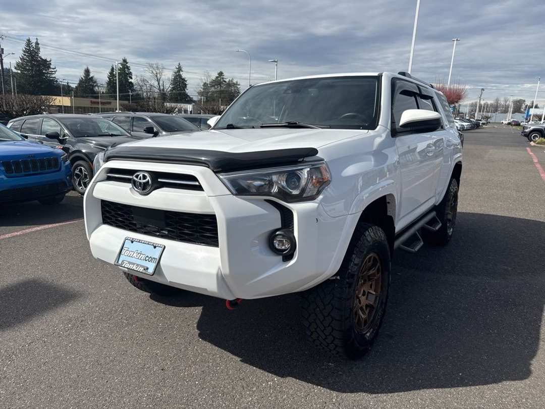 2021 Toyota 4Runner SR5 - Image 3