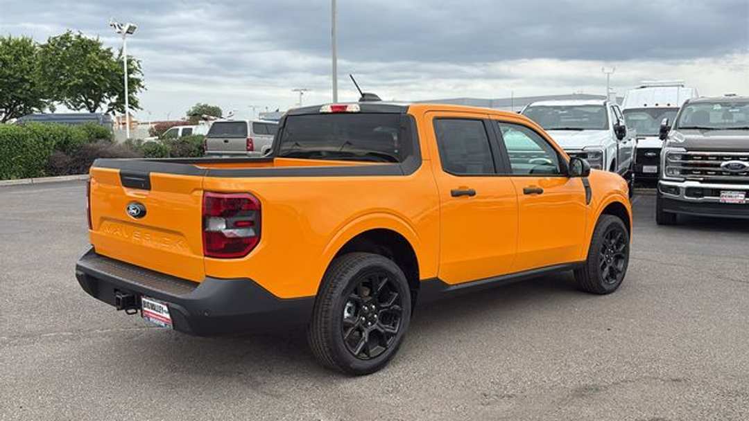 2026 Ford Maverick XLT - Image 3