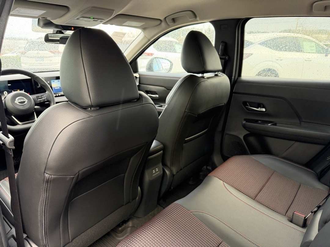 2026 Nissan Kicks SR - Image 30