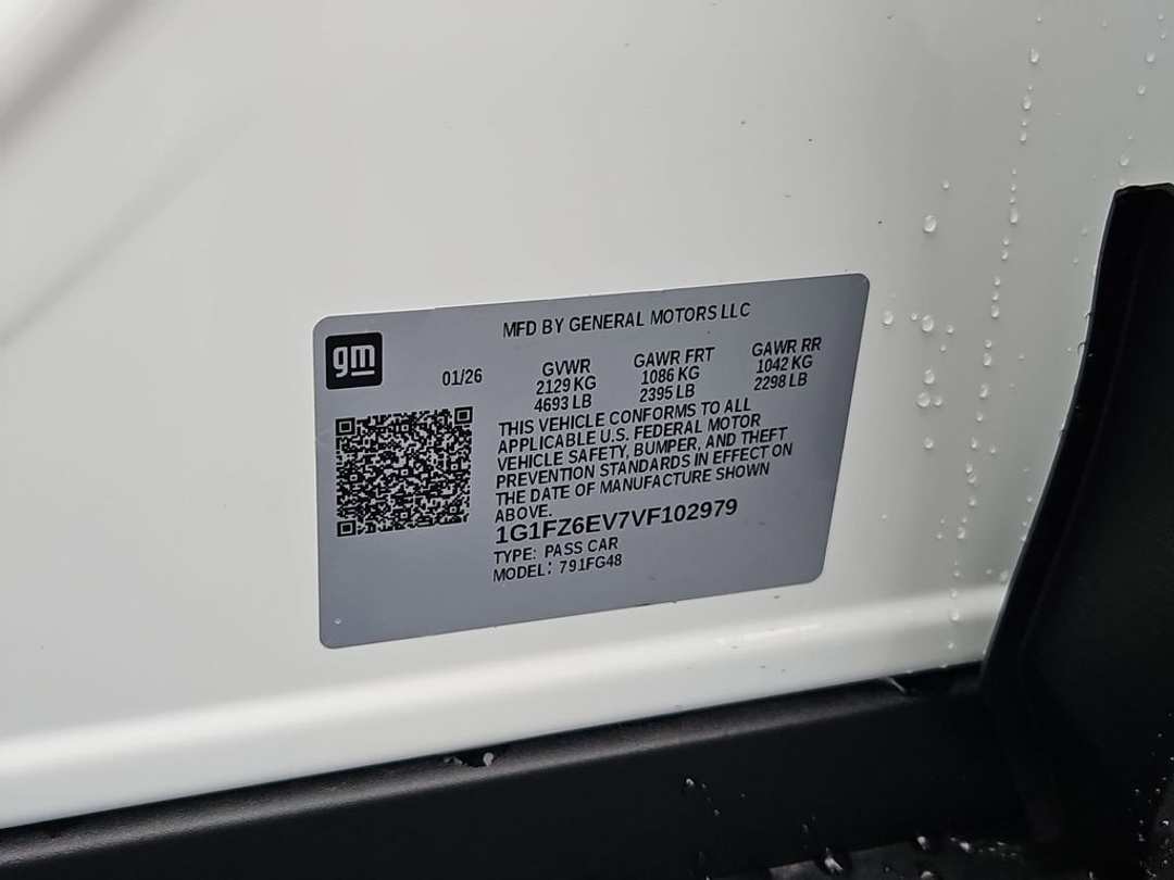 2027 Chevrolet Bolt Ev - Image 32