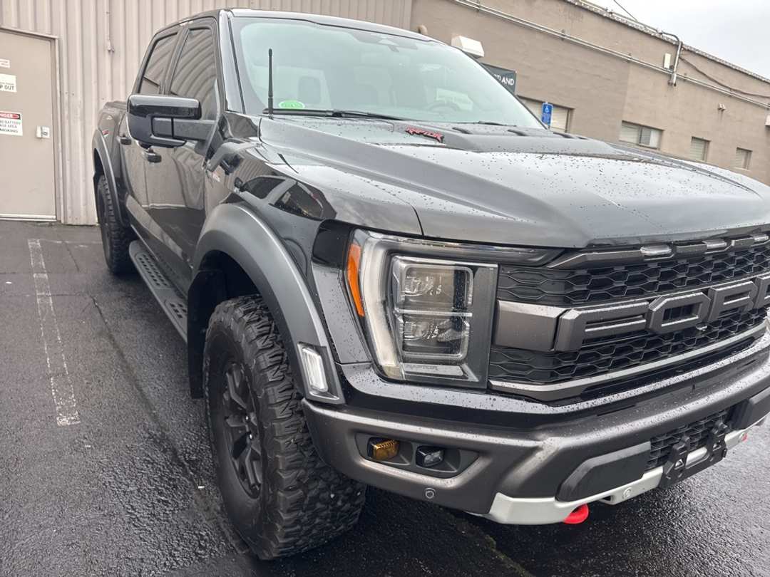 2023 Ford F-150 Raptor - Image 3