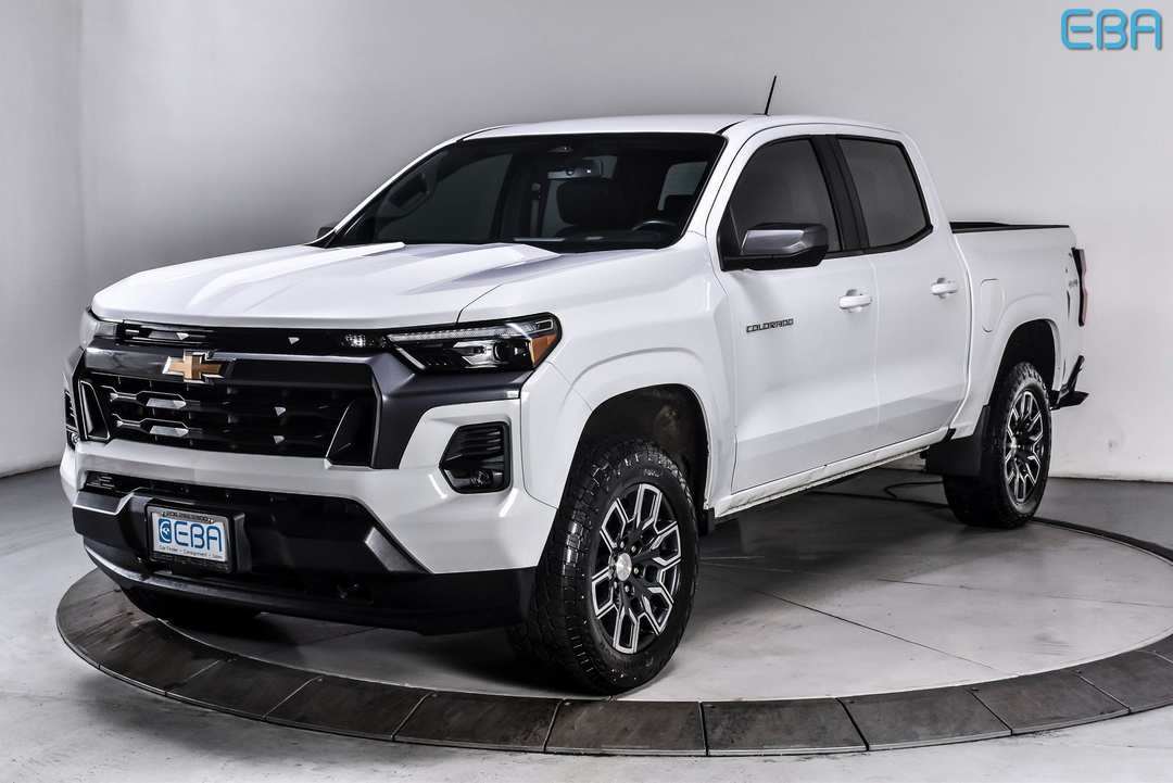 2023 Chevrolet Colorado LT - Image 2