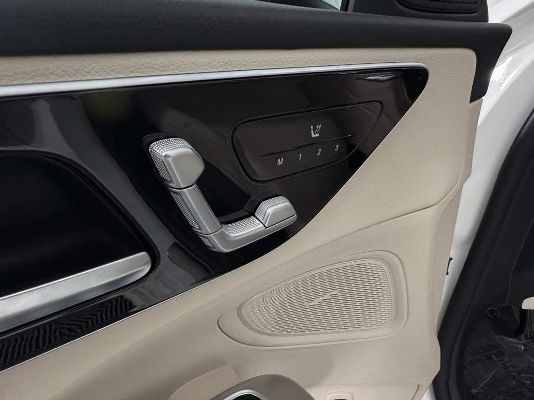 2024 Mercedes-Benz C-Class C 300 - Image 15