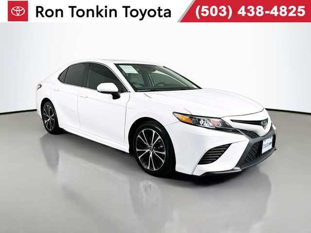 2020 Toyota Camry SE