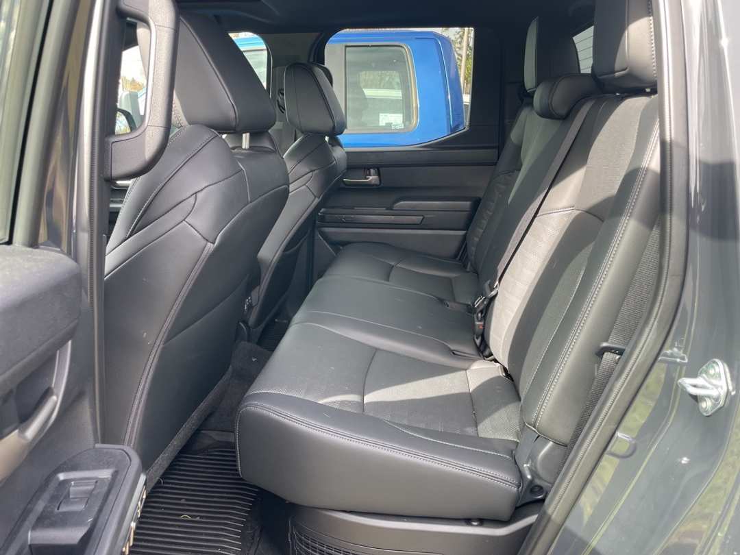 2025 Toyota Tacoma TRD Off Road - Image 11