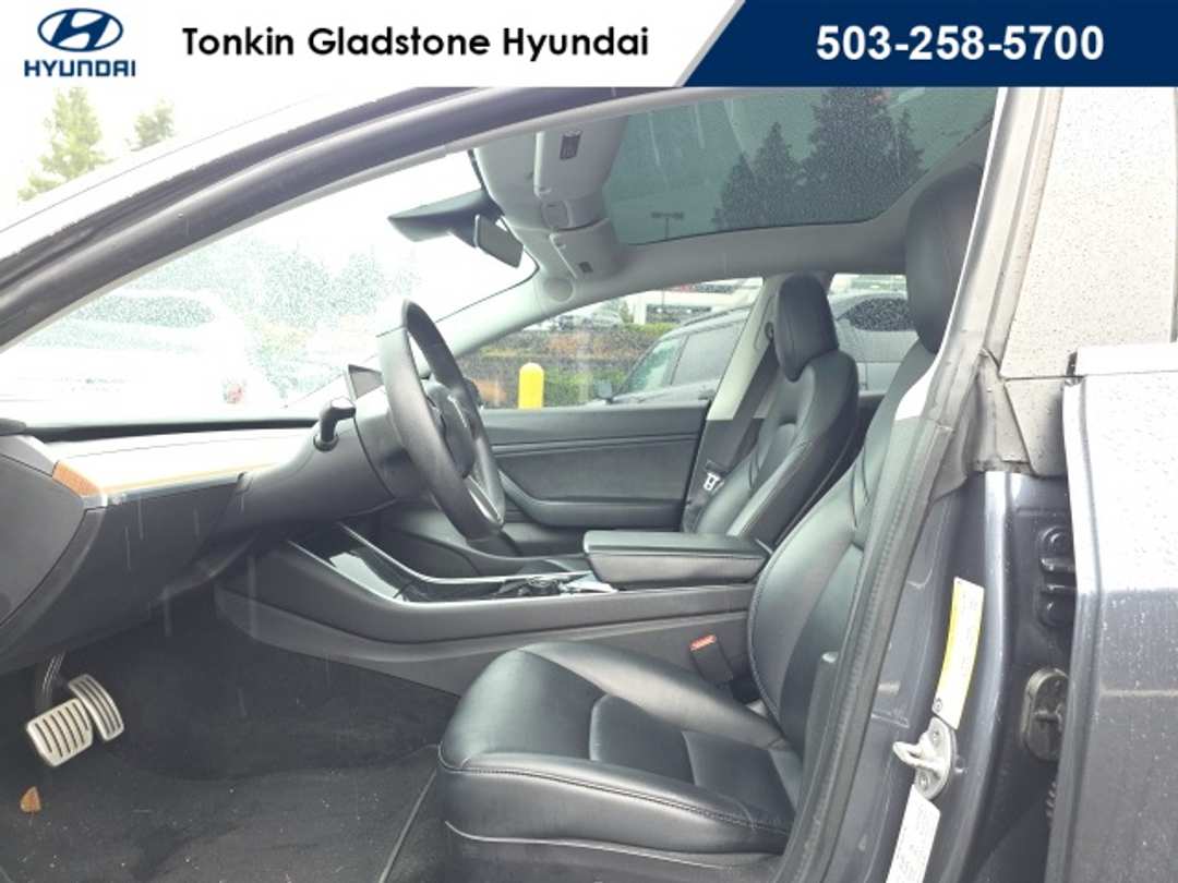 2020 Tesla Model 3 Performance - Image 9