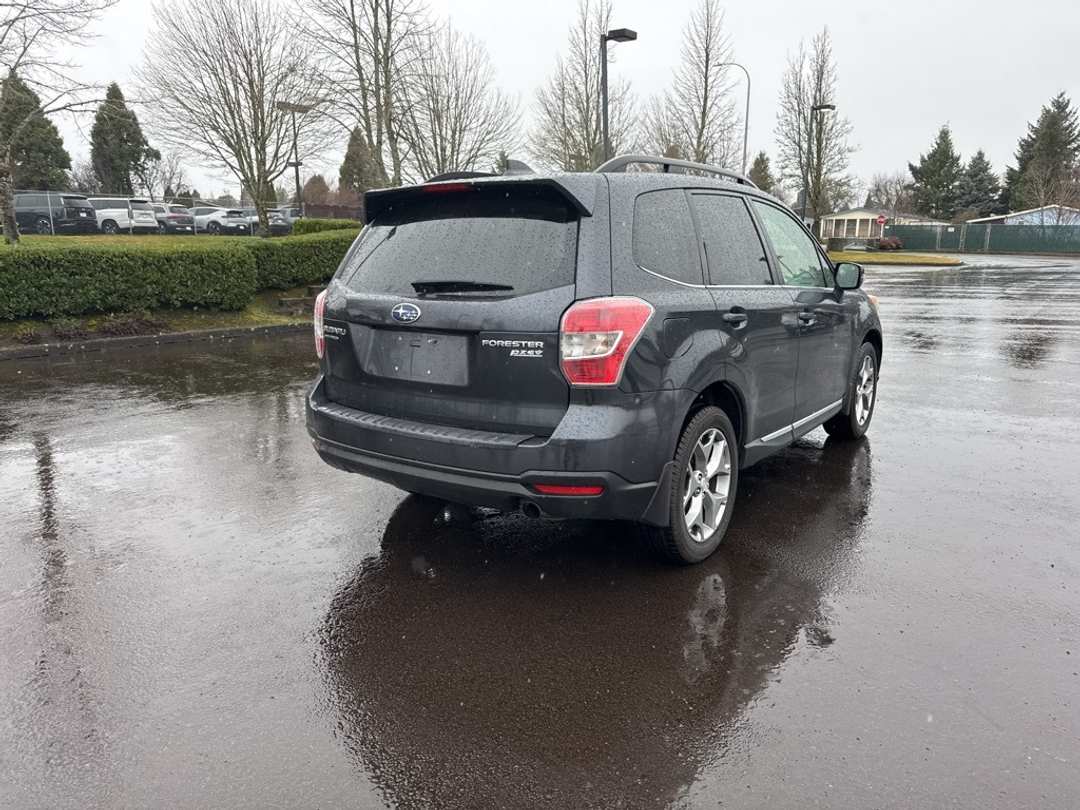 2016 Subaru Forester 2.5i Touring - Image 7