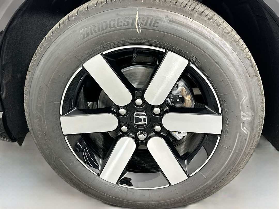 2026 Honda Prologue Touring - Image 33