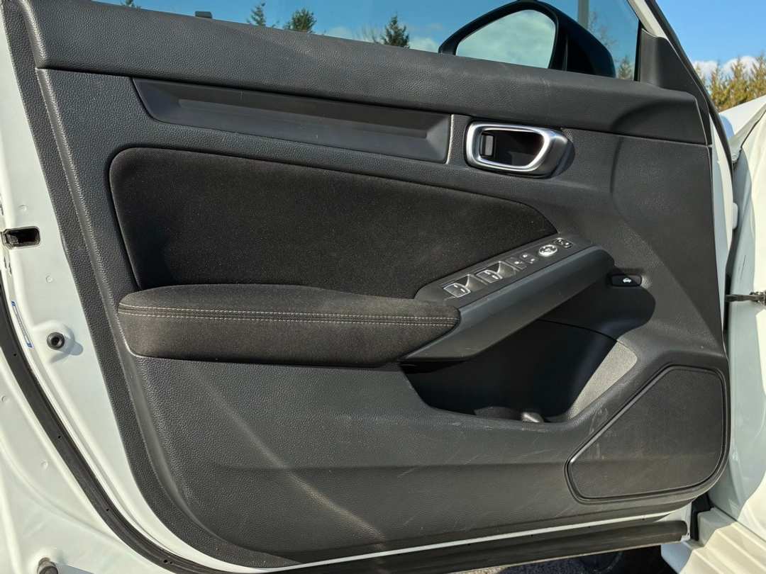 2023 Honda Civic Sport - Image 19