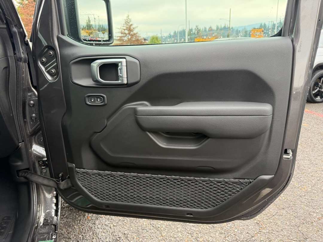 2026 Jeep Wrangler Sport - Image 29