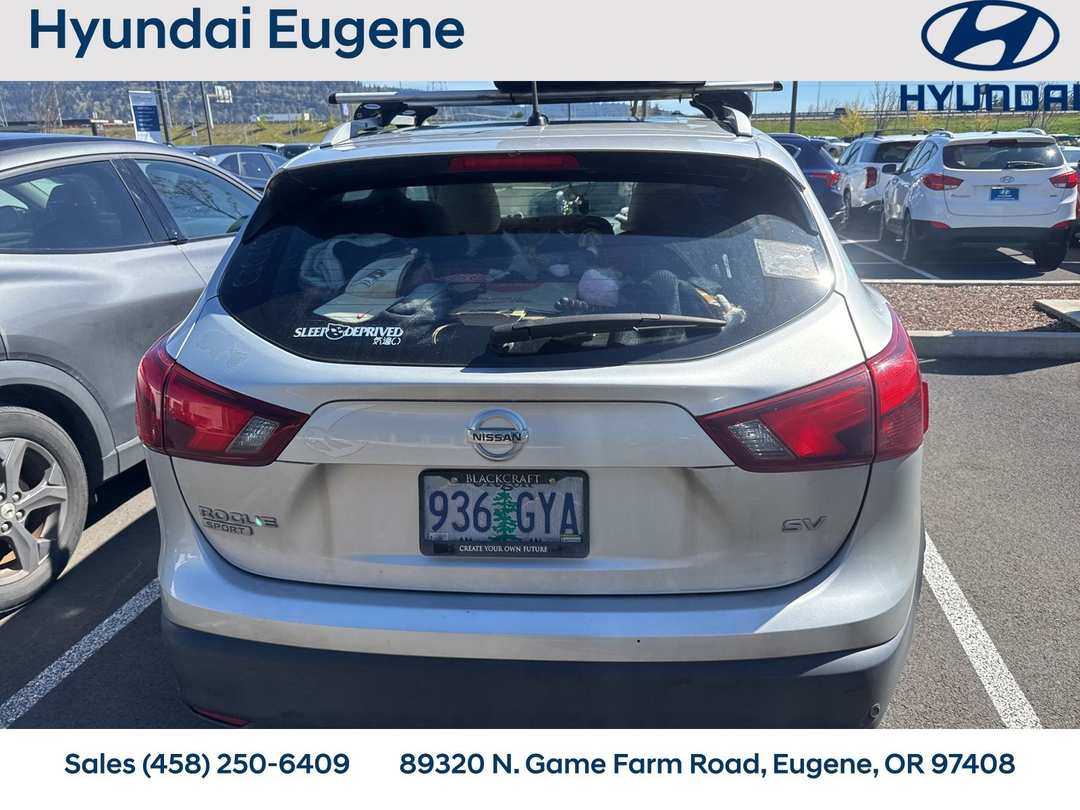 2019 Nissan Rogue Sport SV - Image 2