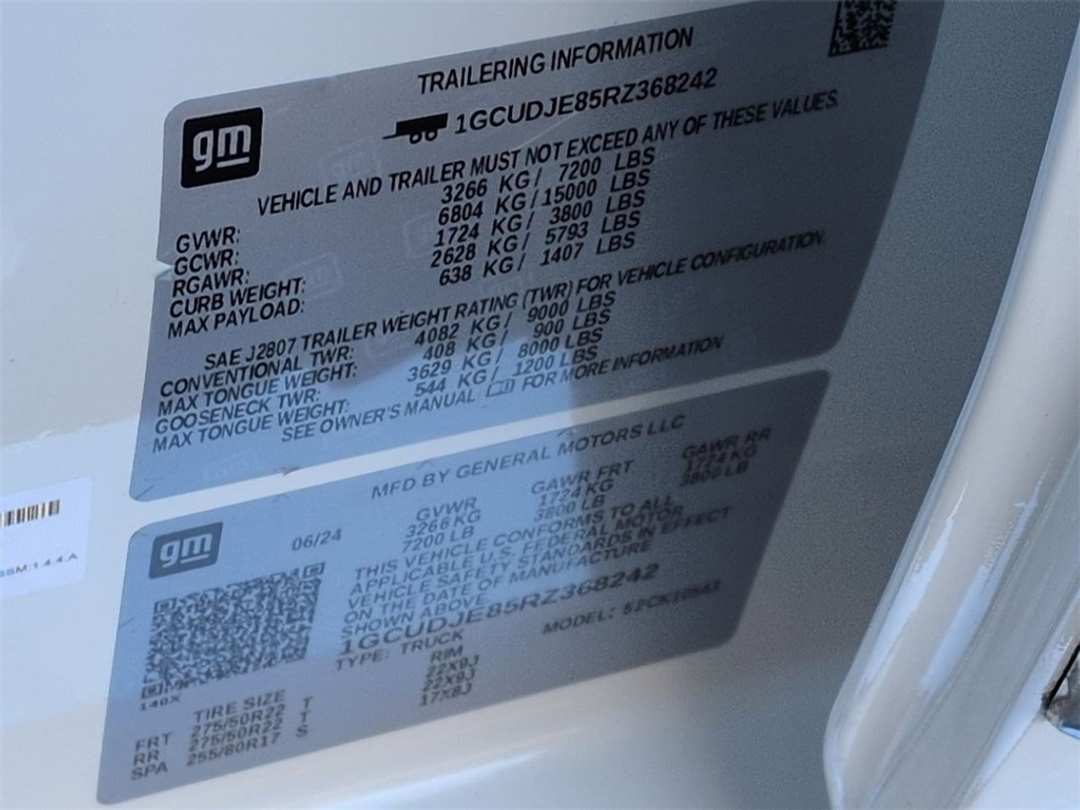 2024 Chevrolet Silverado 1500 High Country - Image 36