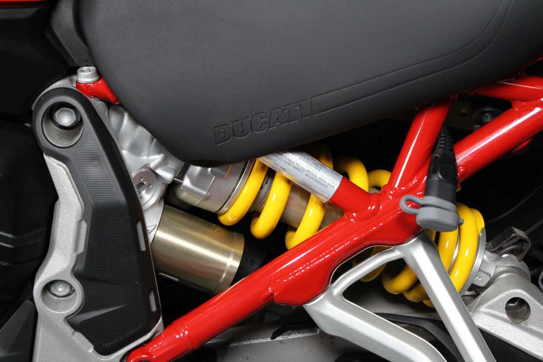 2022 Ducati Multistrada V4 S Travel & Radar - Image 16