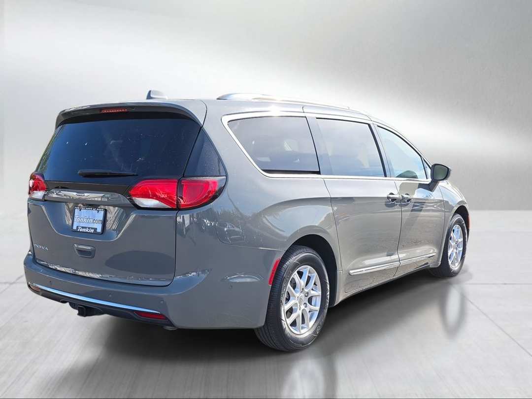 2020 Chrysler Pacifica Touring L - Image 3