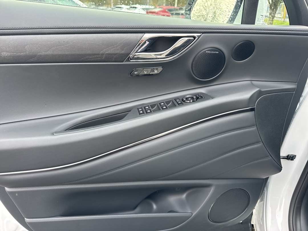 2026 Genesis Gv80 3.5T Prestige - Image 15