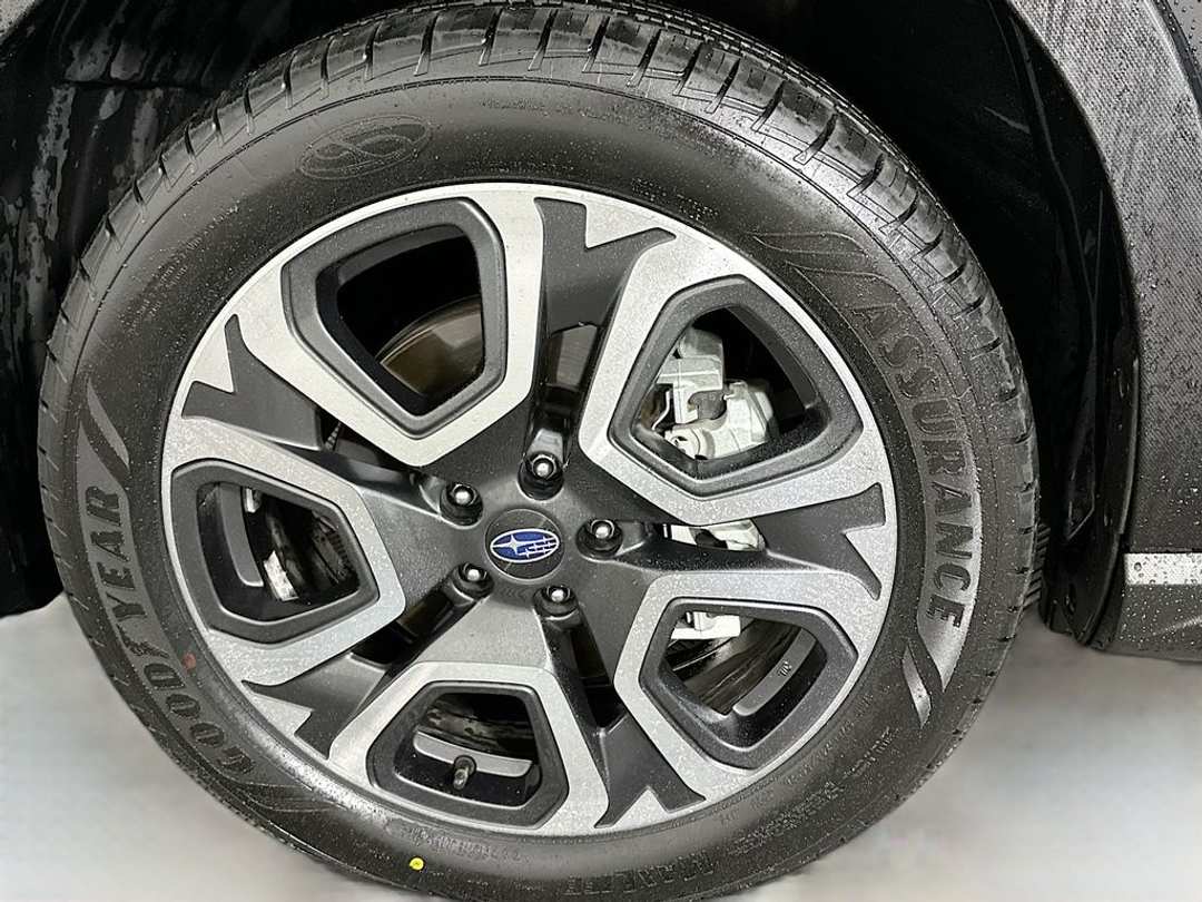 2023 Subaru Ascent Limited - Image 35