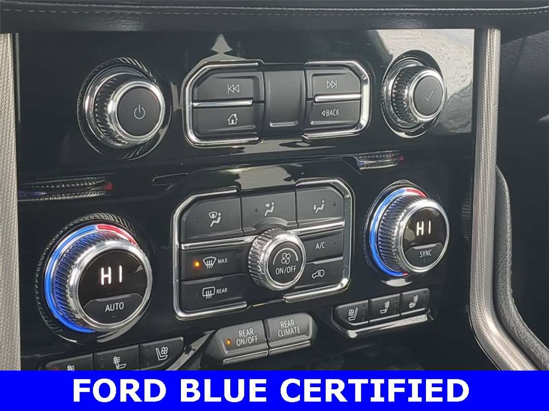 2024 GMC Yukon Denali - Image 21