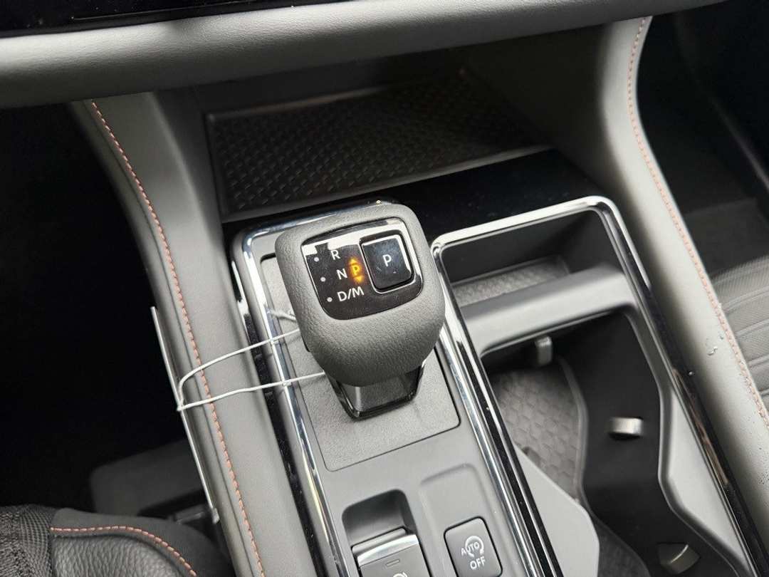 2025 Nissan Pathfinder Rock Creek - Image 24