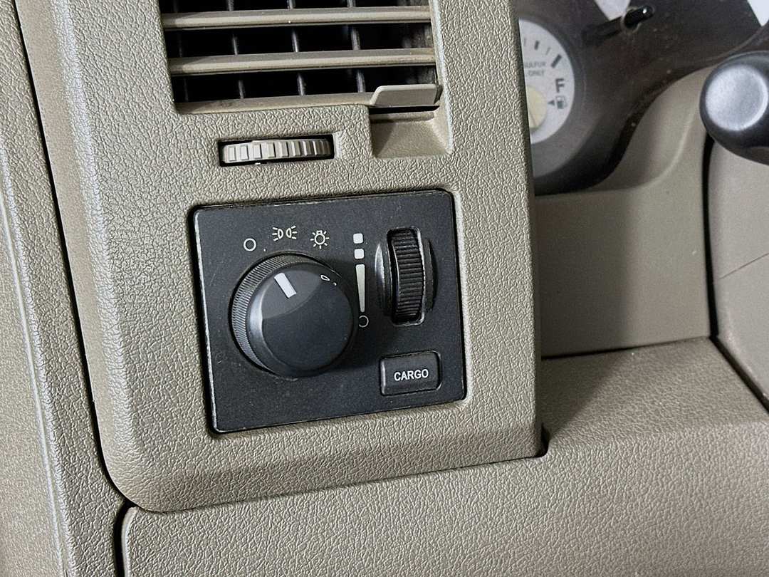 2007 Dodge Ram 2500 SLT - Image 11