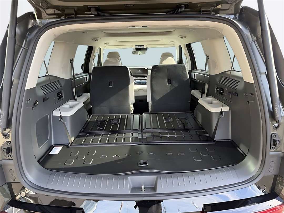 2026 Hyundai Santa Fe Calligraphy - Image 10