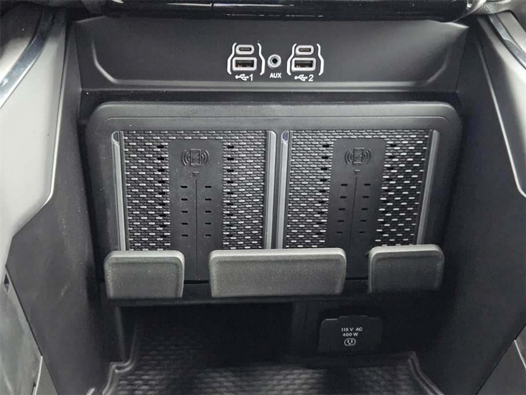 2026 Ram 3500 Laramie - Image 25