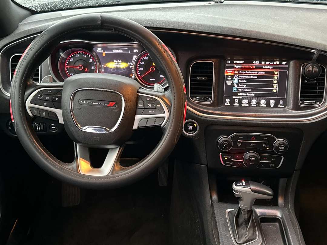 2015 Dodge Charger R/T - Image 13