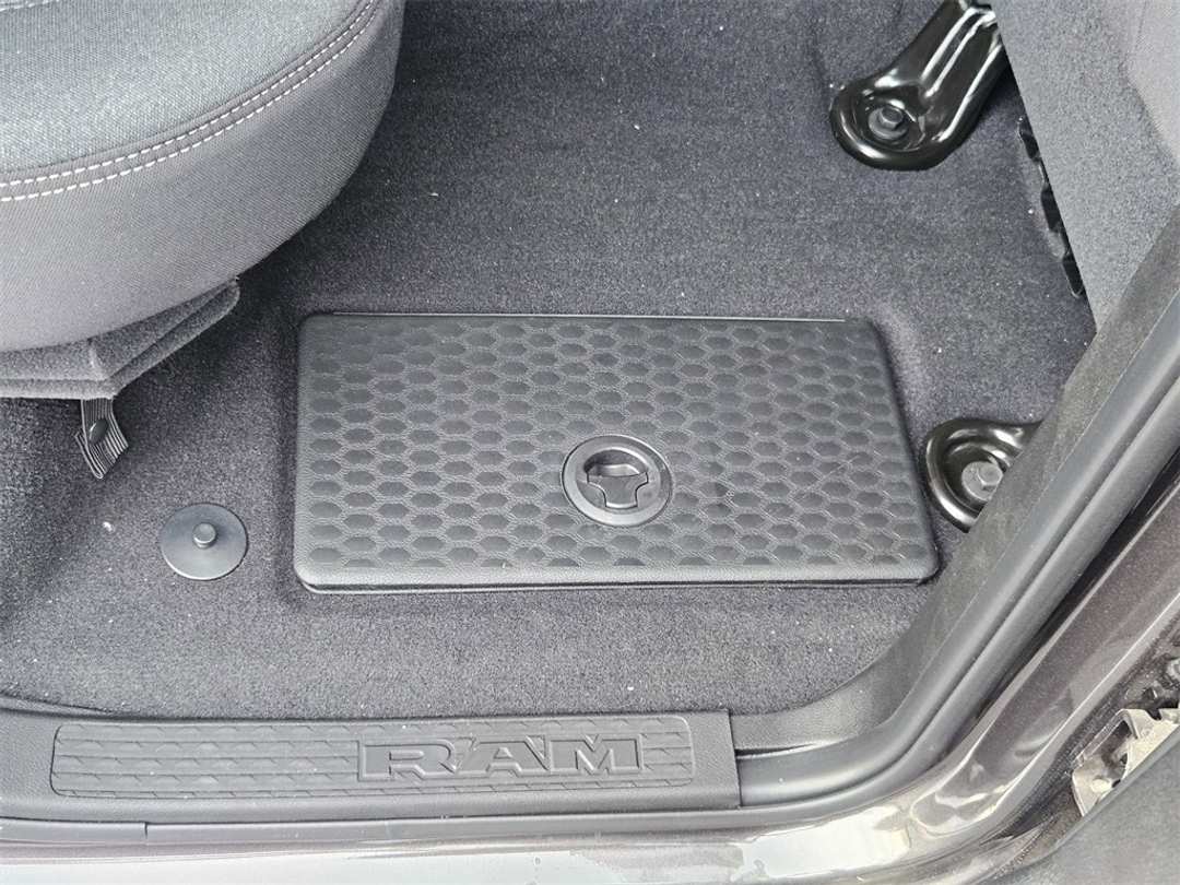 2026 Ram 3500 Big Horn - Image 35