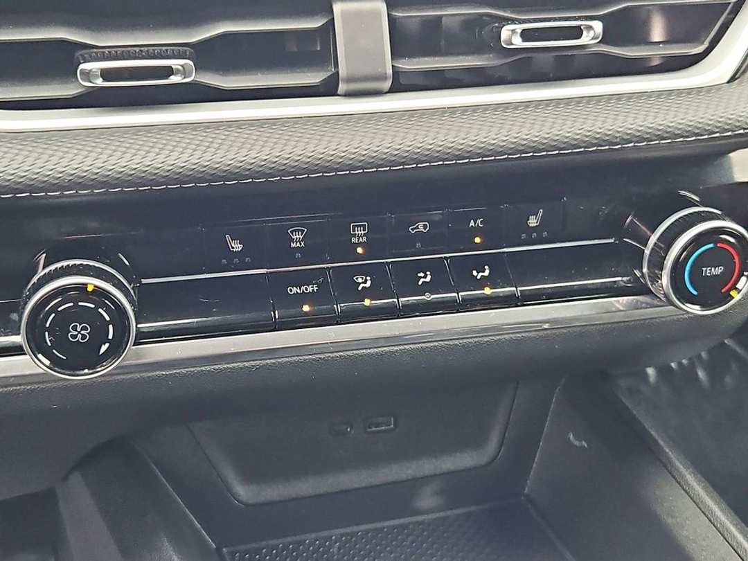 2025 Chevrolet Equinox LT - Image 33