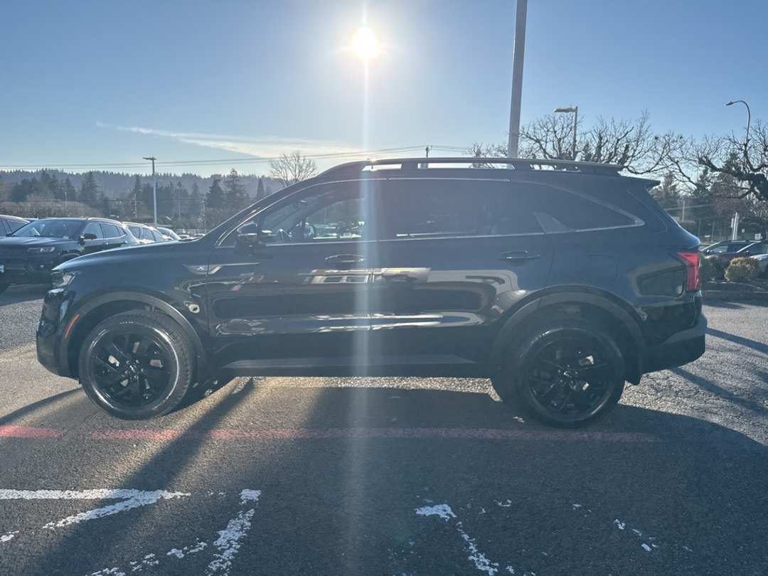 2022 Kia Sorento S - Image 4