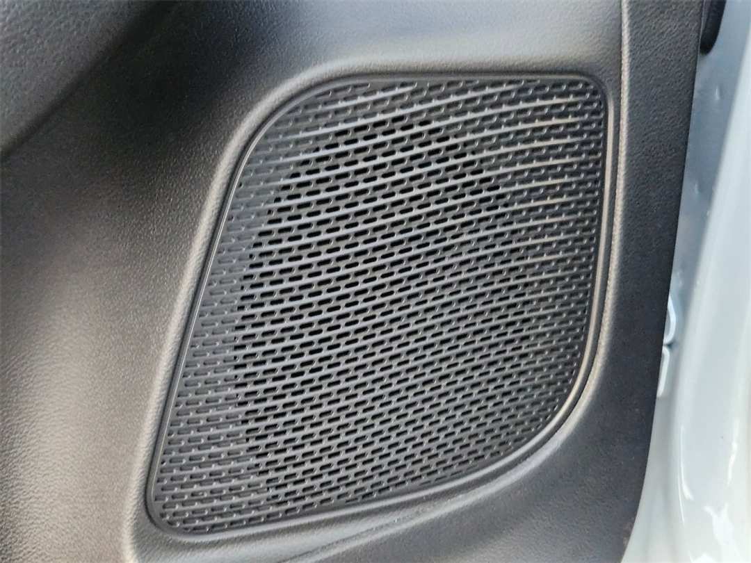 2026 Chrysler Voyager LX - Image 12