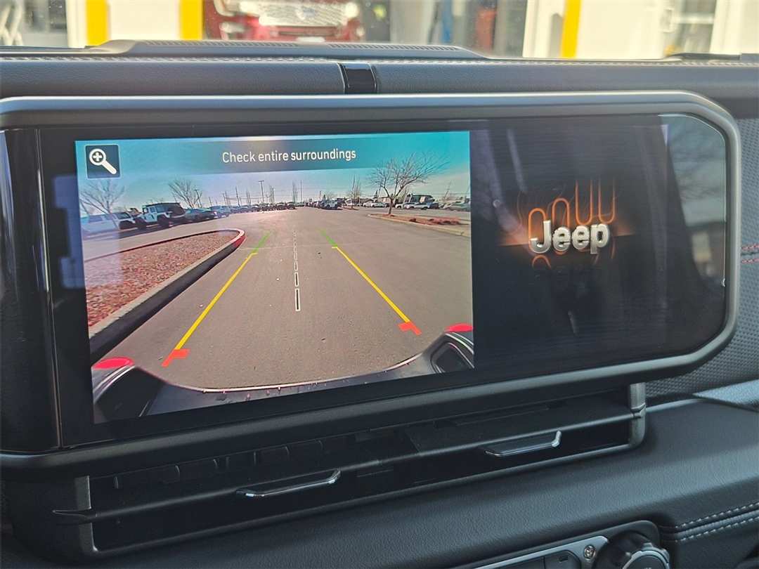 2025 Jeep Gladiator Rubicon - Image 21