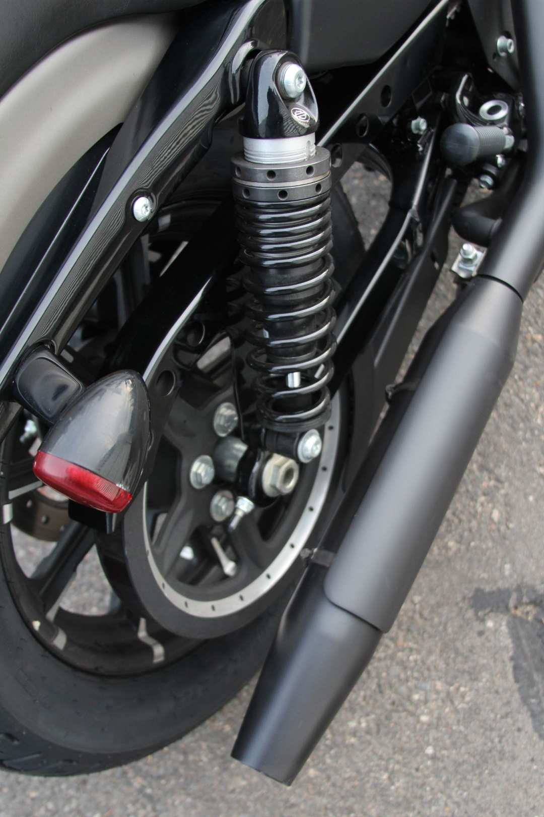 2018 Harley-Davidson Iron 883™ - Image 10