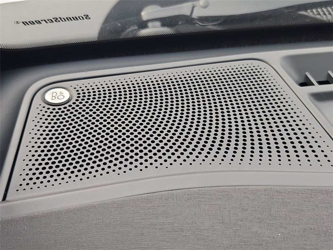 2025 Ford Bronco Outer Banks - Image 11