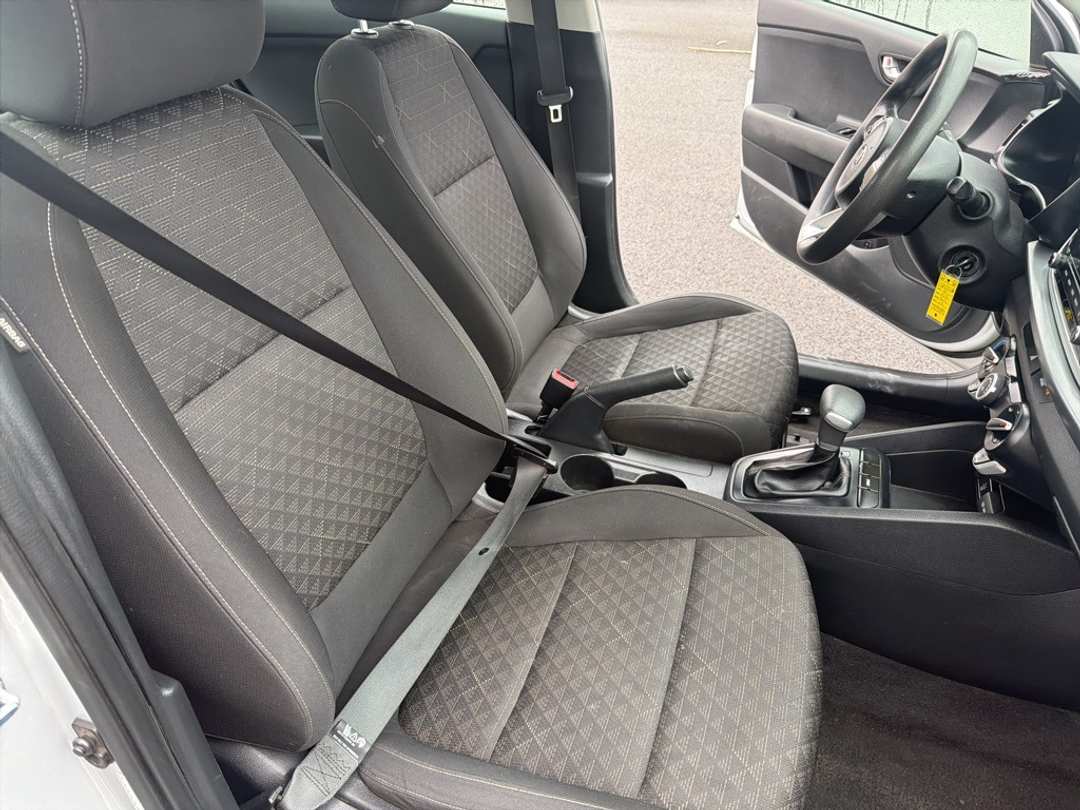 2021 Kia Rio LX - Image 24