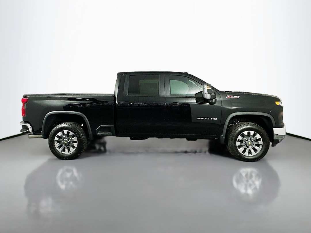 2025 Chevrolet Silverado 2500Hd LT - Image 9