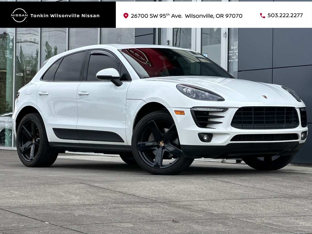 2017 Porsche Macan Base - Image 1